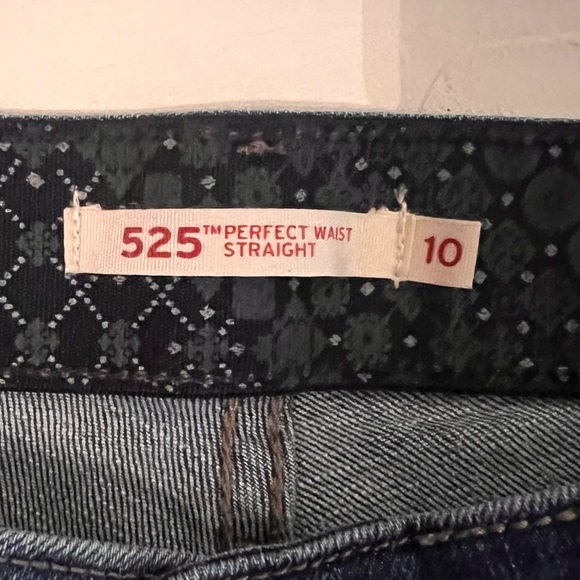 Iconic Levi’s blue jeans ready for fall fashions size 10 classic styling - Picture 5 of 8